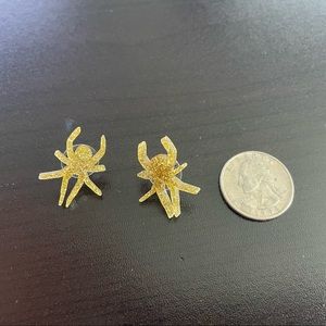 Vinca gold glitter spider earrings